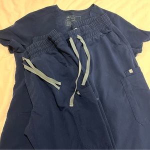 Figs Casma scrub top 
2 Figs high waisted Dowa pants with elastic waistbands